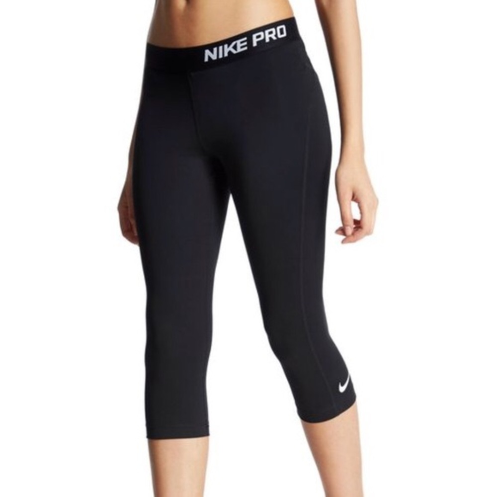 Nike Pro Dri Fit crop